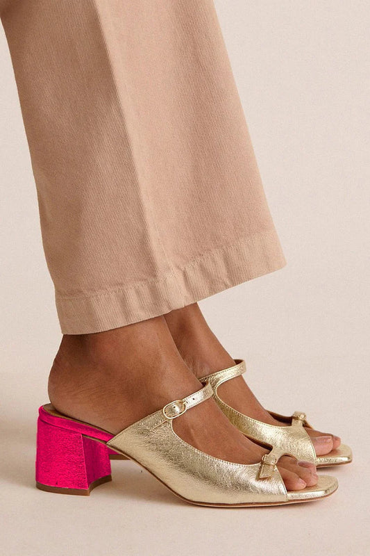 RUBY | Sandalias de tacón ancho y punta cuadrada