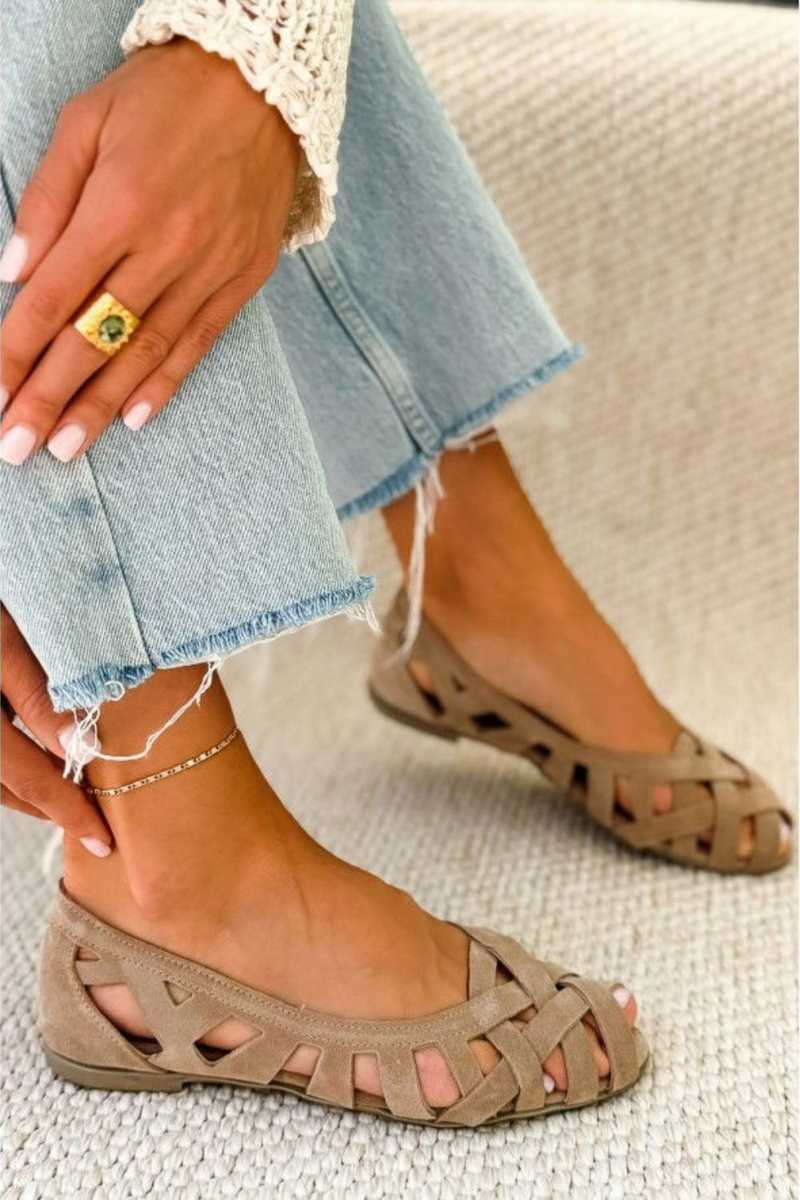 Ana | Sandalias planas con empeine tejido