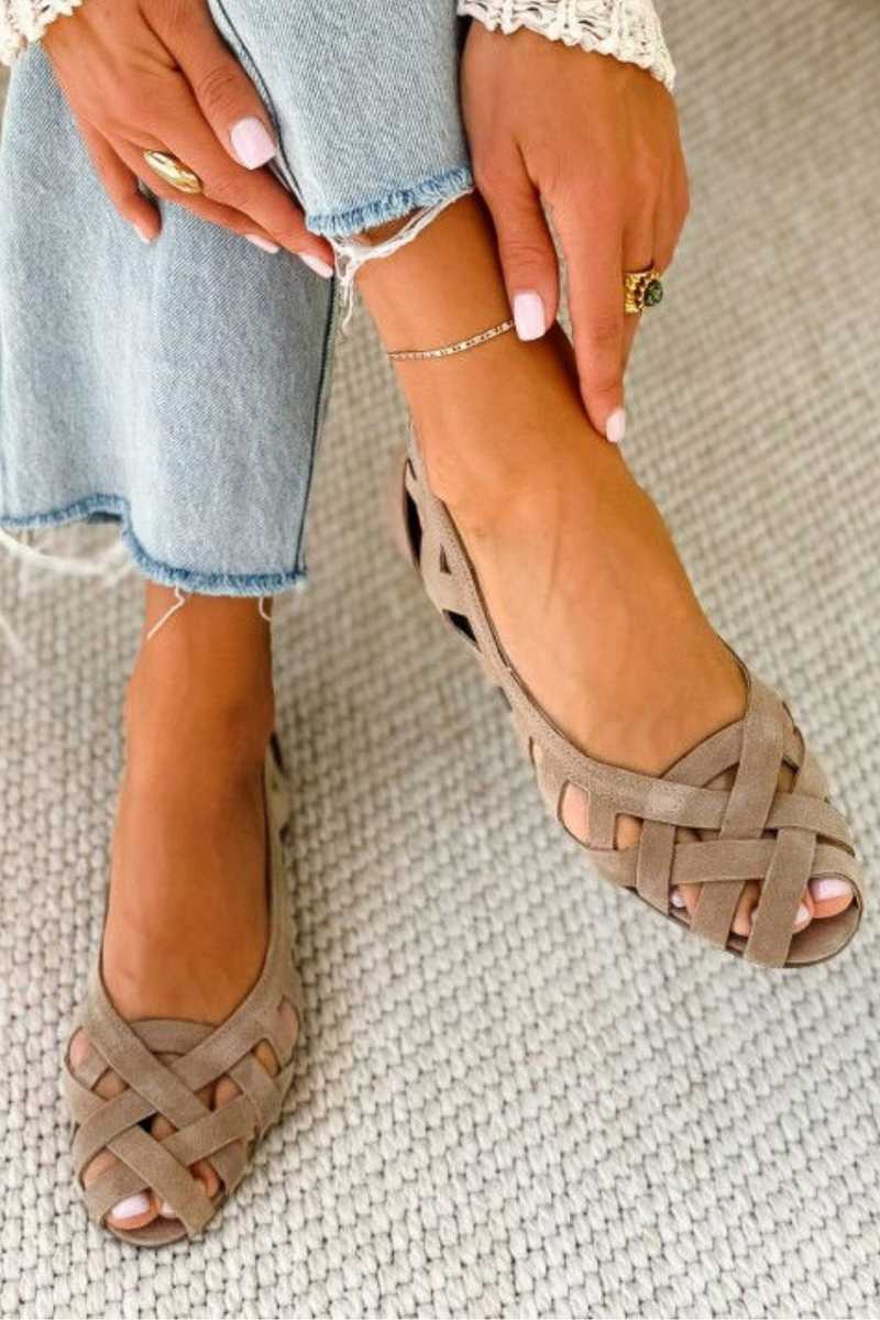 Ana | Sandalias planas con empeine tejido