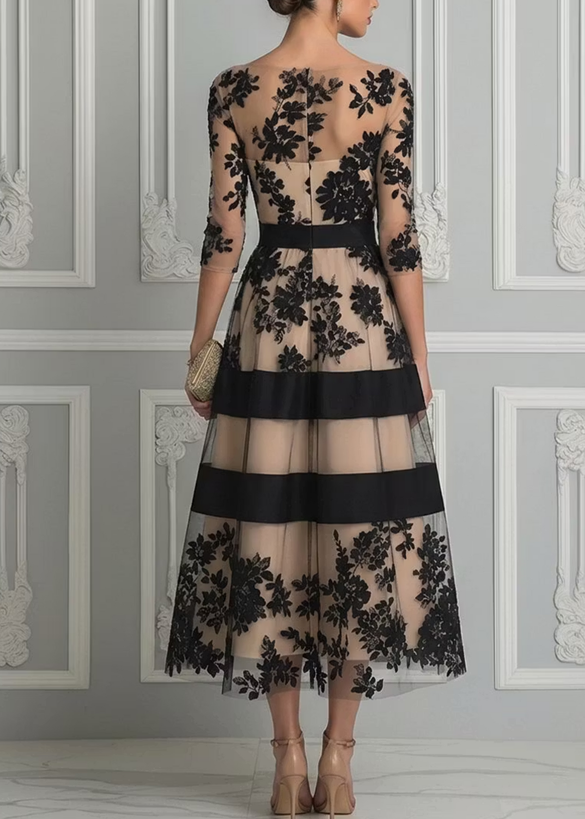 Vestido midi de encaje negro con corte en A