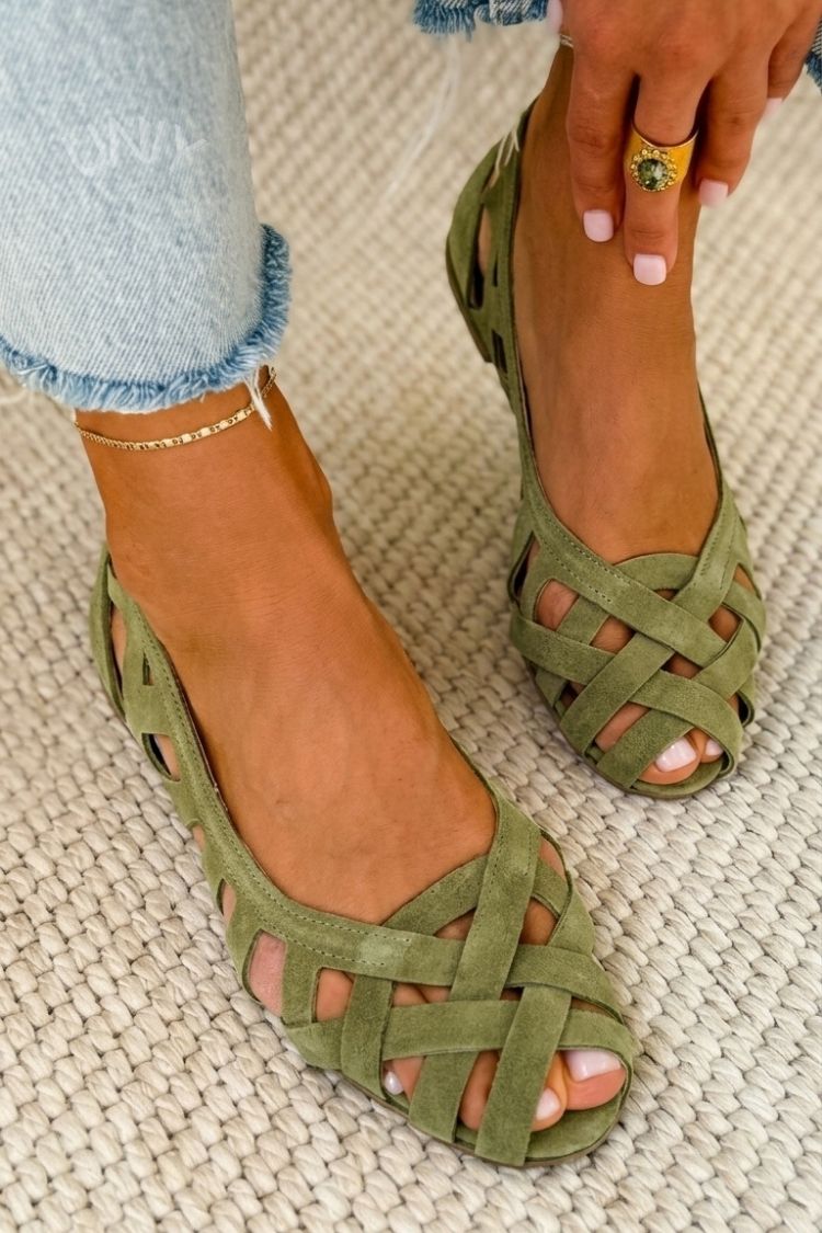 Ana | Sandalias planas con empeine tejido