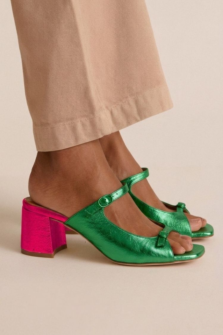 RUBY | Sandalias de tacón ancho y punta cuadrada